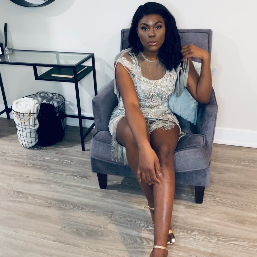 Meet your Posher, Neasa